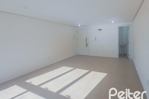 Comercial à venda com 31m², 1 vaga, no bairro Tristeza em Porto Alegre