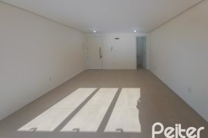 Comercial à venda com 31m², 1 vaga, no bairro Tristeza em Porto Alegre