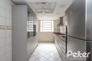 Apartamento à venda com 115m², 3 dormitórios, 1 suíte, 1 vaga, no bairro Menino Deus em Porto Alegre