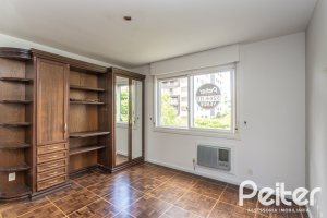 Apartamento à venda com 115m², 3 dormitórios, 1 suíte, 1 vaga, no bairro Menino Deus em Porto Alegre