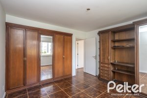 Apartamento à venda com 115m², 3 dormitórios, 1 suíte, 1 vaga, no bairro Menino Deus em Porto Alegre