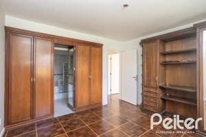 Apartamento à venda com 115m², 3 dormitórios, 1 suíte, 1 vaga, no bairro Menino Deus em Porto Alegre