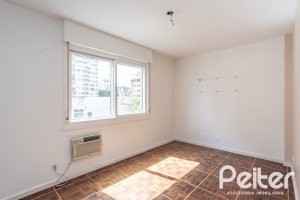 Apartamento à venda com 115m², 3 dormitórios, 1 suíte, 1 vaga, no bairro Menino Deus em Porto Alegre