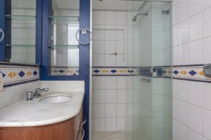 Apartamento à venda com 115m², 3 dormitórios, 1 suíte, 1 vaga, no bairro Menino Deus em Porto Alegre