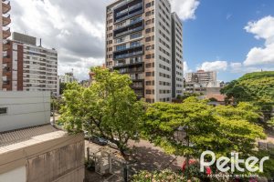 Apartamento à venda com 115m², 3 dormitórios, 1 suíte, 1 vaga, no bairro Menino Deus em Porto Alegre