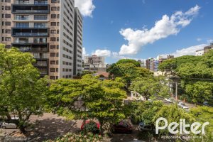 Apartamento à venda com 115m², 3 dormitórios, 1 suíte, 1 vaga, no bairro Menino Deus em Porto Alegre