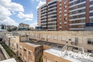 Apartamento à venda com 115m², 3 dormitórios, 1 suíte, 1 vaga, no bairro Menino Deus em Porto Alegre