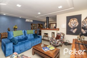 Casa em Condomínio à venda com 186m², 3 dormitórios, 1 suíte, 2 vagas, no bairro Hípica em Porto Alegre