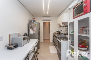 Casa em Condomínio à venda com 303m², 4 dormitórios, 4 suítes, 4 vagas, no bairro Alphaville em PORTO ALEGRE