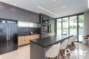 Casa em Condomínio à venda com 303m², 4 dormitórios, 4 suítes, 4 vagas, no bairro Alphaville em PORTO ALEGRE