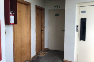 Comercial à venda com 24m², no bairro Menino Deus em Porto Alegre