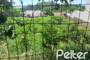 Terreno à venda com 574m², no bairro Teresópolis em Porto Alegre