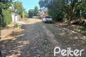 Terreno à venda com 574m², no bairro Teresópolis em Porto Alegre