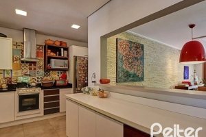 Casa em Condomínio à venda com 338m², 3 dormitórios, 1 suíte, 2 vagas, no bairro Tristeza em PORTO ALEGRE