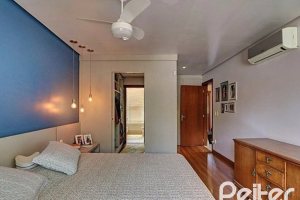 Casa em Condomínio à venda com 338m², 3 dormitórios, 1 suíte, 2 vagas, no bairro Tristeza em PORTO ALEGRE