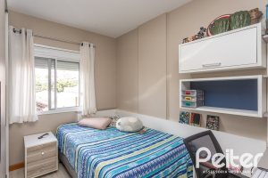 Apartamento à venda com 102m², 3 dormitórios, 1 suíte, 2 vagas, no bairro Tristeza em PORTO ALEGRE