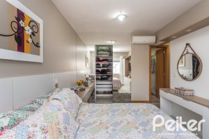 Apartamento à venda com 102m², 3 dormitórios, 1 suíte, 2 vagas, no bairro Tristeza em PORTO ALEGRE