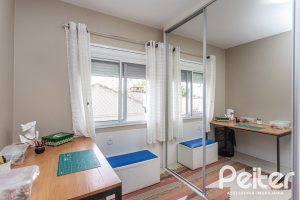 Apartamento à venda com 102m², 3 dormitórios, 1 suíte, 2 vagas, no bairro Tristeza em PORTO ALEGRE