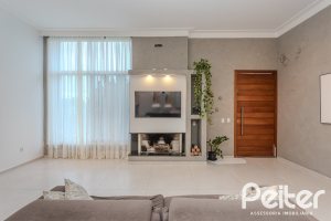 Casa à venda com 155m², 3 dormitórios, 3 suítes, 2 vagas, no bairro Espírito Santo em Porto Alegre