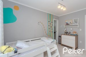Casa à venda com 155m², 3 dormitórios, 3 suítes, 2 vagas, no bairro Espírito Santo em Porto Alegre