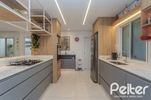 Casa à venda com 155m², 3 dormitórios, 3 suítes, 2 vagas, no bairro Espírito Santo em Porto Alegre