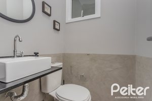 Casa à venda com 155m², 3 dormitórios, 3 suítes, 2 vagas, no bairro Espírito Santo em Porto Alegre
