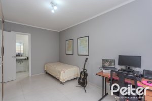 Casa à venda com 155m², 3 dormitórios, 3 suítes, 2 vagas, no bairro Espírito Santo em Porto Alegre