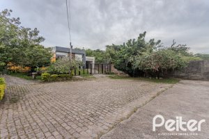 Casa à venda com 155m², 3 dormitórios, 3 suítes, 2 vagas, no bairro Espírito Santo em Porto Alegre