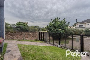 Casa à venda com 155m², 3 dormitórios, 3 suítes, 2 vagas, no bairro Espírito Santo em Porto Alegre