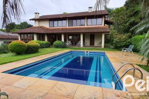 Casa em Condomínio à venda com 299m², 3 dormitórios, 1 suíte, 4 vagas, no bairro Cavalhada em PORTO ALEGRE