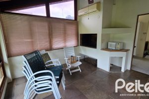 Casa em Condomínio à venda com 299m², 3 dormitórios, 1 suíte, 4 vagas, no bairro Cavalhada em PORTO ALEGRE