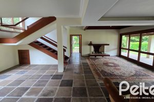 Casa em Condomínio à venda com 299m², 3 dormitórios, 1 suíte, 4 vagas, no bairro Cavalhada em PORTO ALEGRE