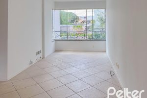 Apartamento à venda com 55m², 2 dormitórios, 1 vaga, no bairro Cristal em Porto Alegre