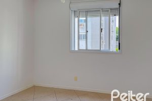 Apartamento à venda com 55m², 2 dormitórios, 1 vaga, no bairro Cristal em Porto Alegre
