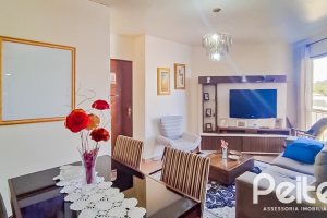 Apartamento à venda com 59m², 2 dormitórios, 1 vaga, no bairro Cristal em Porto Alegre