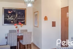 Apartamento à venda com 59m², 2 dormitórios, 1 vaga, no bairro Cristal em Porto Alegre