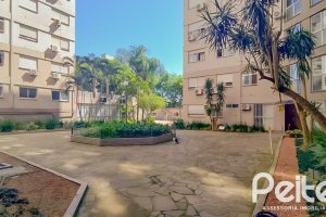Apartamento à venda com 59m², 2 dormitórios, 1 vaga, no bairro Cristal em Porto Alegre