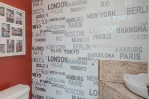 Casa em Condomínio à venda com 259m², 3 dormitórios, 1 suíte, 3 vagas, no bairro Vila Nova em Porto Alegre