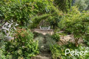 Casa em Condomínio à venda com 259m², 3 dormitórios, 1 suíte, 3 vagas, no bairro Vila Nova em Porto Alegre