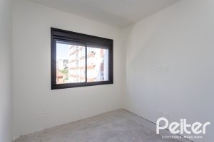 Apartamento à venda com 82m², 3 dormitórios, 1 suíte, 2 vagas, no bairro Tristeza em Porto Alegre