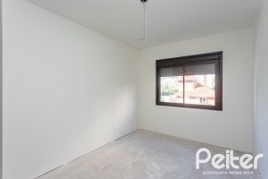 Apartamento à venda com 82m², 3 dormitórios, 1 suíte, 2 vagas, no bairro Tristeza em Porto Alegre