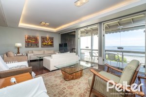 Casa à venda com 389m², 4 dormitórios, 2 suítes, 4 vagas, no bairro Vila Assunção em Porto Alegre