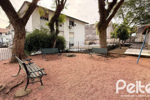 Apartamento à venda com 49m², 1 dormitório, 1 vaga, no bairro Tristeza em Porto Alegre