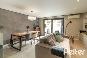 Casa em Condomínio à venda com 210m², 4 dormitórios, 1 suíte, 2 vagas, no bairro Jardim Isabel em Porto Alegre