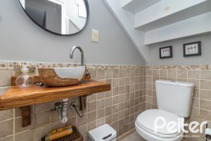 Casa em Condomínio à venda com 210m², 4 dormitórios, 1 suíte, 2 vagas, no bairro Jardim Isabel em Porto Alegre