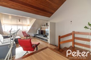 Casa em Condomínio à venda com 210m², 4 dormitórios, 1 suíte, 2 vagas, no bairro Jardim Isabel em Porto Alegre