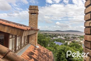 Casa em Condomínio à venda com 210m², 4 dormitórios, 1 suíte, 2 vagas, no bairro Jardim Isabel em Porto Alegre