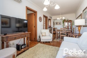 Apartamento à venda com 85m², 3 dormitórios, 1 suíte, 2 vagas, no bairro Ipanema em Porto Alegre