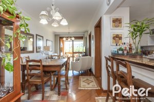 Apartamento à venda com 85m², 3 dormitórios, 1 suíte, 2 vagas, no bairro Ipanema em Porto Alegre