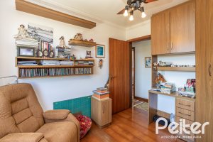 Apartamento à venda com 85m², 3 dormitórios, 1 suíte, 2 vagas, no bairro Ipanema em Porto Alegre